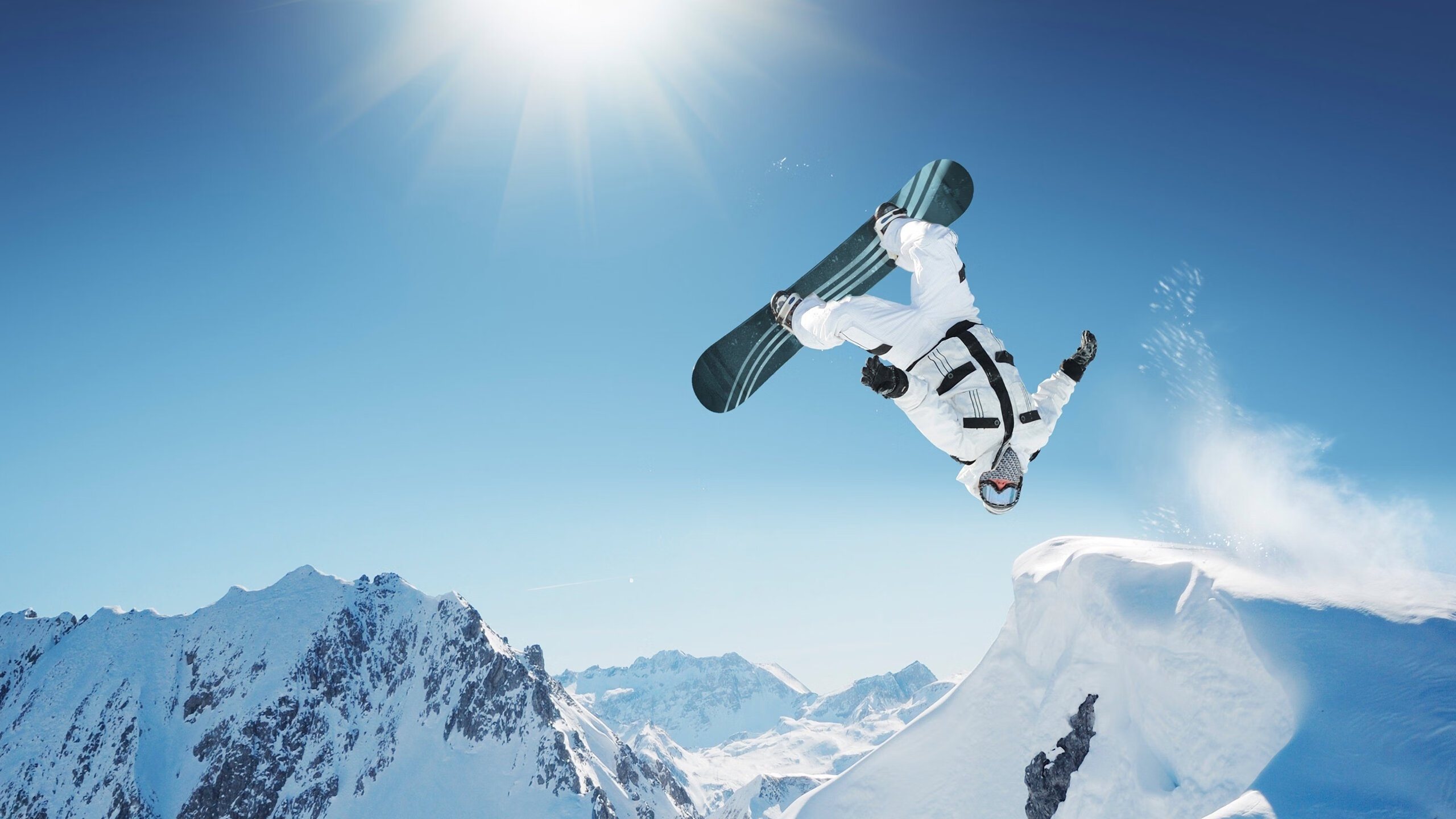 西班牙粉碎摩纳哥,奥亚尔萨瓦尔用节奏的丝线,缝死了对手的脉搏