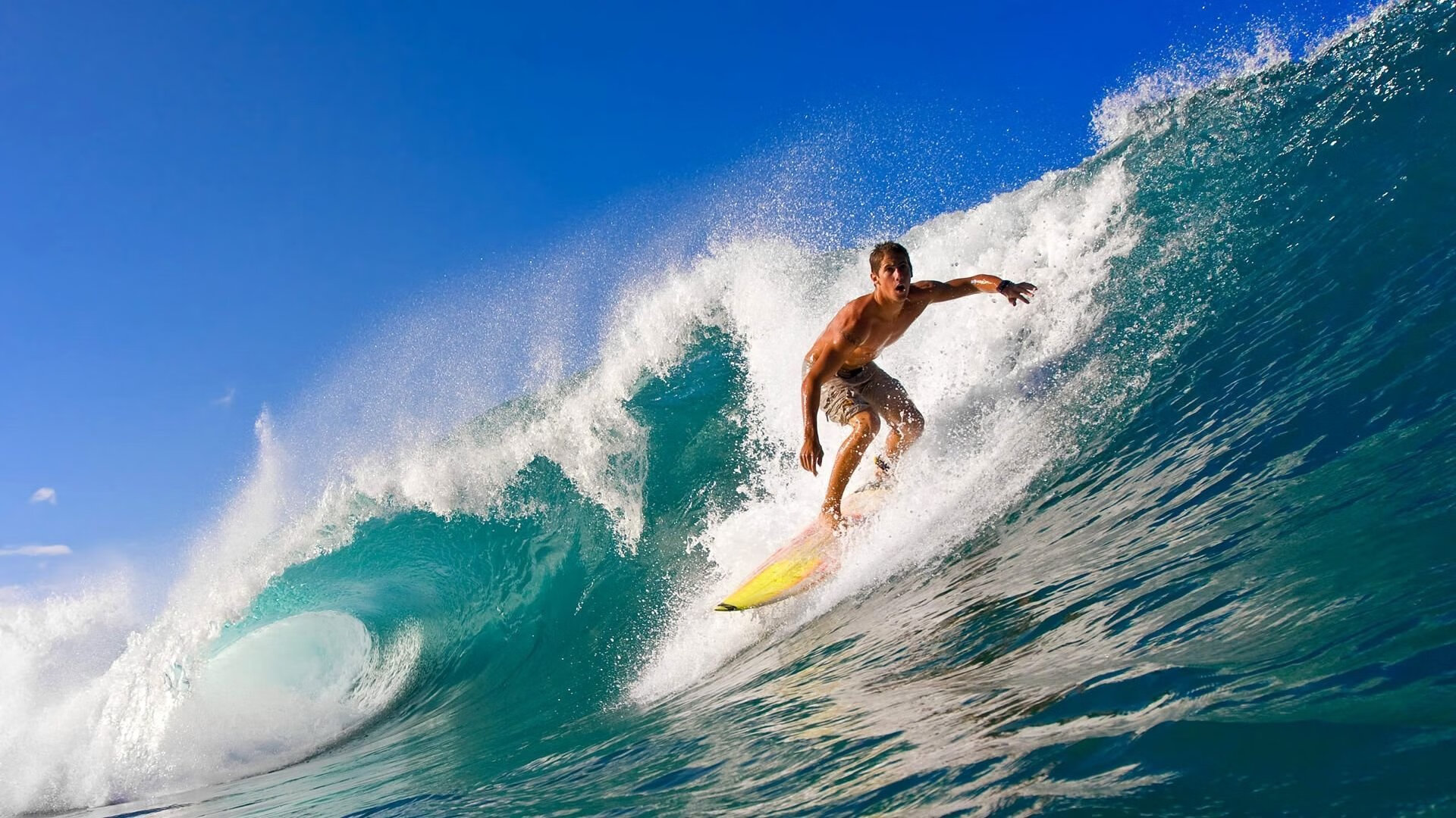 马丁内利爆发,佛罗伦萨压制摩洛哥,当足球成为流动的文明诗篇